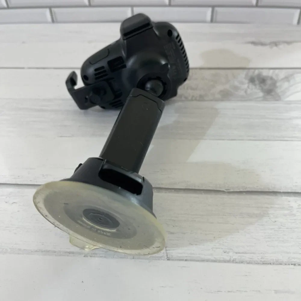 iOttie - AutoSense Wireless Charging Universal Dash/Windshield Mount for Mobile